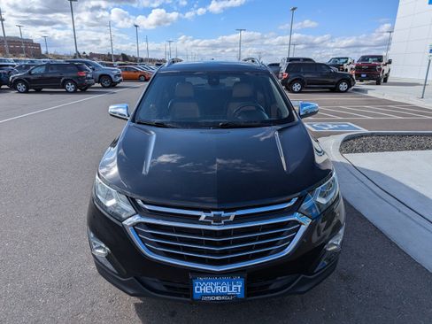 Used 2018 Chevrolet Equinox Premier w/ Infotainment II Package AWD/4WD image 6