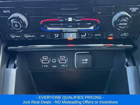 New 2025 Jeep Grand Cherokee L Laredo w/ Trailer Tow Package image 17