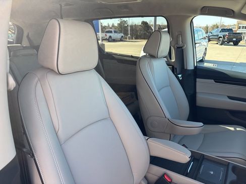Certified 2026 Honda Odyssey Touring image 29