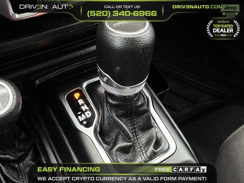 Used 2023 Jeep Gladiator Sport AWD/4WD image 15