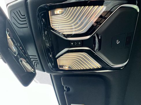 Used 2019 BMW 740e xDrive 740e xDrive iPerformance AWD 4 w/ Executive Package image 26