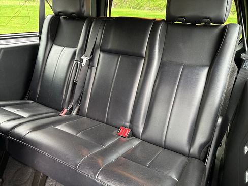 Used 2016 Ford Expedition EL Limited image 13