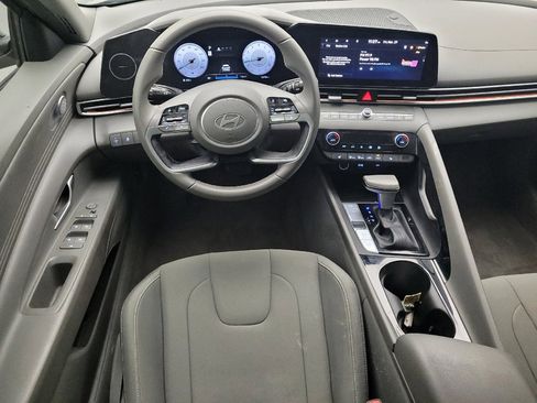 Used 2024 Hyundai Elantra SEL w/ Convenience Package image 22