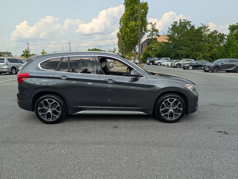 Used 2020 BMW X1 xDrive28i w/ Convenience Package AWD/4WD image 2