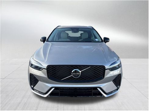 New 2026 Volvo XC60 B5 Ultra w/ Protection Package Premier image 2