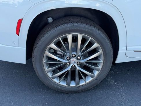 New 2026 Buick Enclave Avenir w/ Super Cruise Package AWD/4WD image 5
