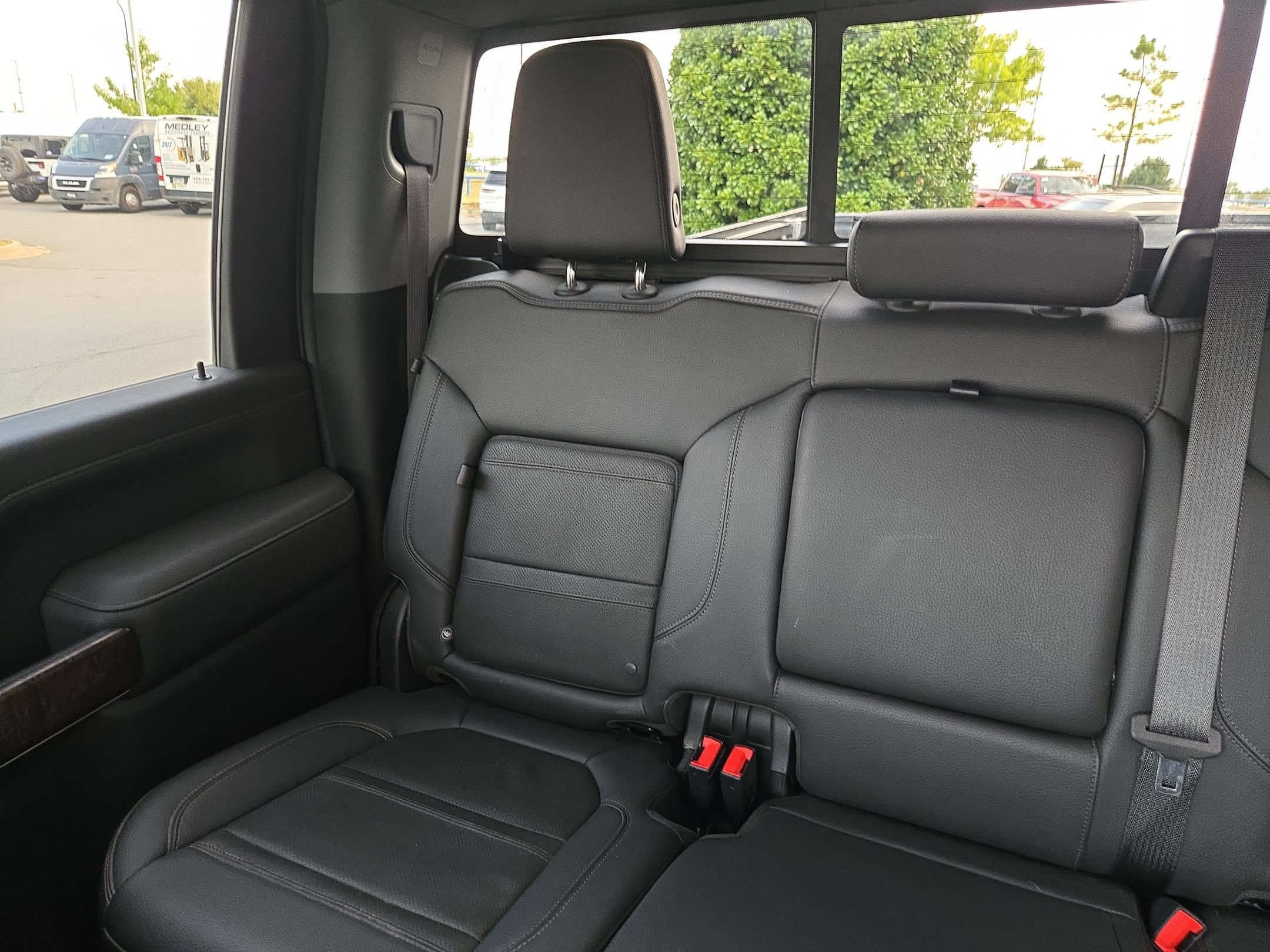Used 2020 GMC Sierra 3500 Denali w/ Denali Ultimate Package AWD/4WD image 12
