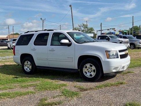 Certified 2014 Chevrolet Tahoe LT RWD image 2