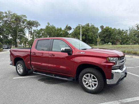 Used 2021 Chevrolet Silverado 1500 LT AWD/4WD image 1