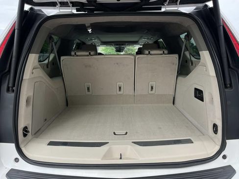 Used 2023 Cadillac Escalade ESV Sport Platinum AWD/4WD image 11