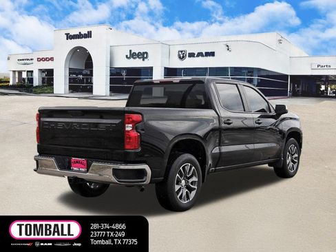 Used 2025 Chevrolet Silverado 1500 LT w/ LPO, Dark Essentials Package RWD image 7