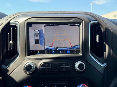 Used 2021 GMC Sierra 1500 AT4 w/ AT4 Premium Package AWD/4WD image 29