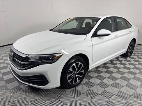 Used 2024 Volkswagen Jetta S image 10
