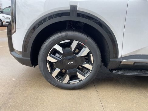 New 2027 Kia Telluride S image 17