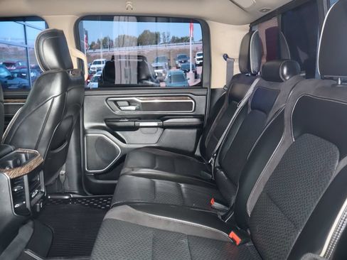 Used 2019 RAM 1500 Laramie AWD/4WD image 33