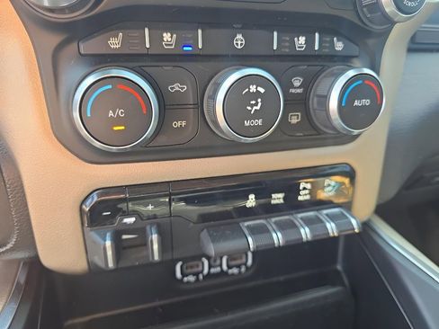 Used 2020 RAM 1500 Laramie image 16