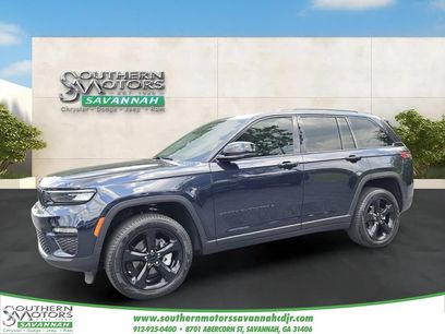 Used 2024 Jeep Grand Cherokee Limited w/ Black Appearance Package