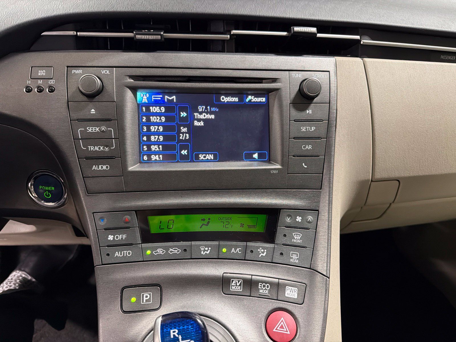 Used 2014 Toyota Prius Two FWD image 15