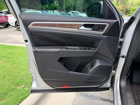 Used 2018 Volkswagen Atlas SEL Premium AWD/4WD image 20