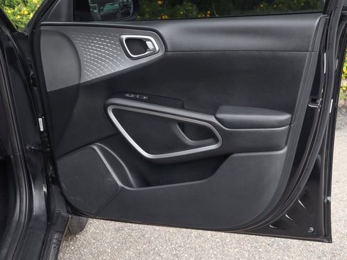 Used 2024 Kia Soul LX w/ Option Group 015 image 39