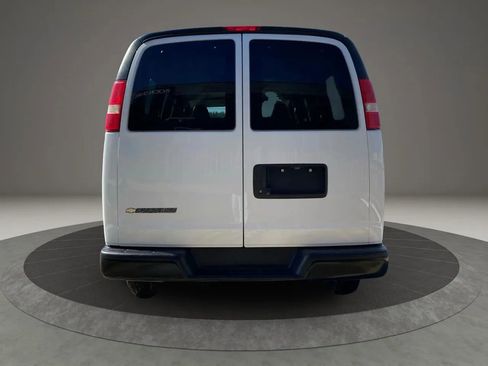 Used 2017 Chevrolet Express 2500 LS image 8