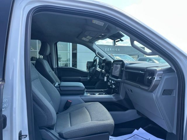 Used 2025 Ford F150 XLT w/ Equipment Group 301A Standard AWD/4WD image 8
