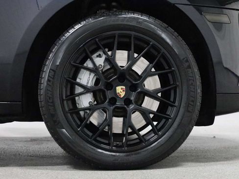 Used 2020 Porsche Macan GTS AWD/4WD image 11