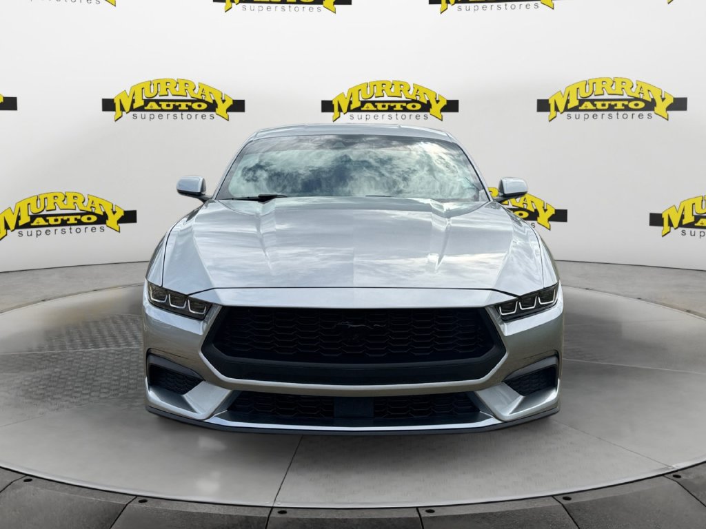 Used 2024 Ford Mustang Coupe RWD image 9