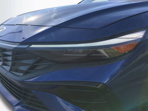 New 2026 Hyundai Elantra Limited image 10