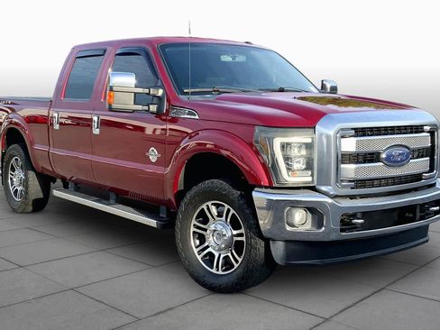 Used 2015 Ford F250 Platinum w/ FX4 Off-Road Package AWD/4WD image 2