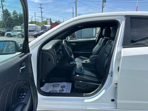Used 2013 Dodge Charger R/T RWD image 10