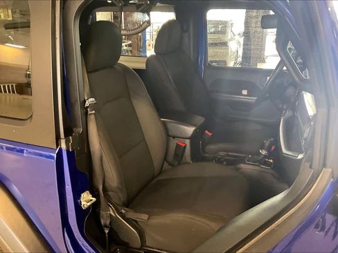 Used 2020 Jeep Wrangler Sport image 8