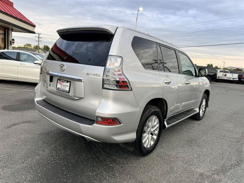 Used 2014 Lexus GX 460 w/ Premium Package AWD/4WD image 5