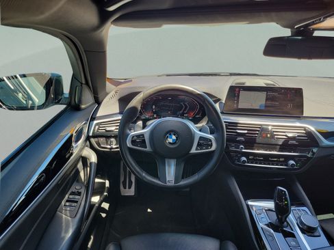 Used 2020 BMW 540i w/ M Sport Package RWD image 5