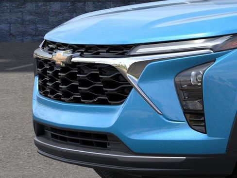 New 2026 Chevrolet Trax LT w/ Sunroof Package FWD image 13