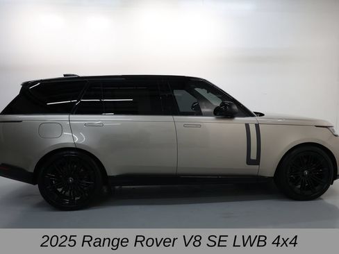 Used 2025 Land Rover Range Rover Long Wheelbase SE AWD/4WD image 4