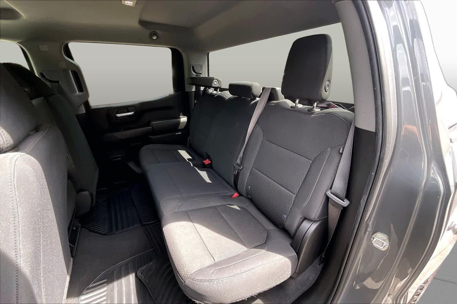 Used 2022 Chevrolet Silverado 1500 Custom AWD/4WD image 25