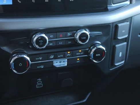 Used 2025 Ford F150 XLT w/ Equipment Group 301A Standard image 25