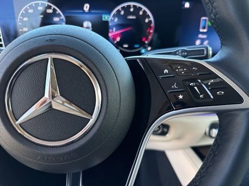 Used 2025 Mercedes-Benz GLE 350 4MATIC image 38