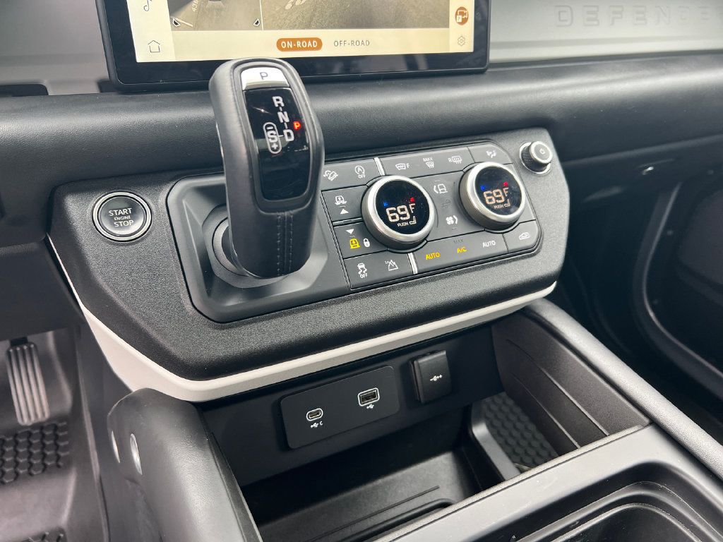 Used 2024 Land Rover Defender 110 S AWD/4WD image 27