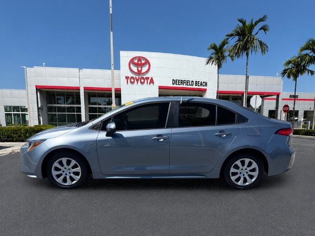 Used 2024 Toyota Corolla LE FWD image 4