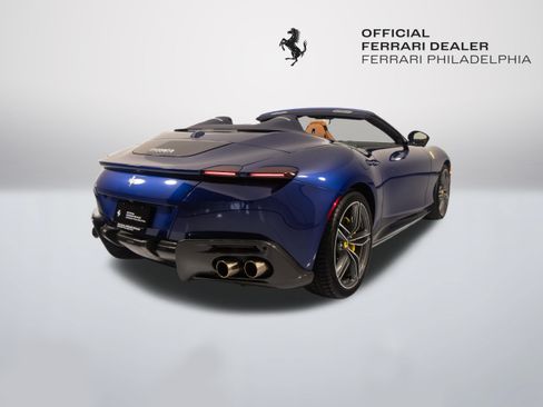 Certified 2025 Ferrari Roma Spider RWD image 8