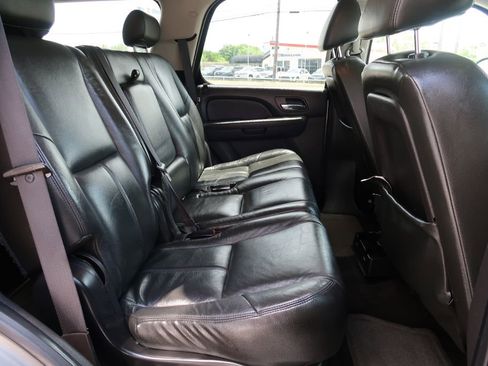 Used 2008 Chevrolet Tahoe LS image 9