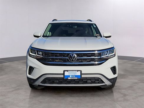 Certified 2022 Volkswagen Atlas SE w/ Panoramic Sunroof Package image 2