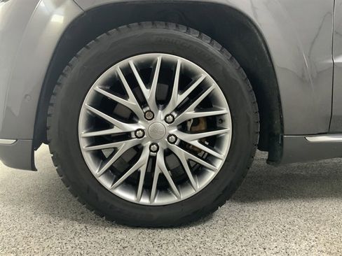 Used 2018 Jeep Grand Cherokee Summit AWD/4WD image 13
