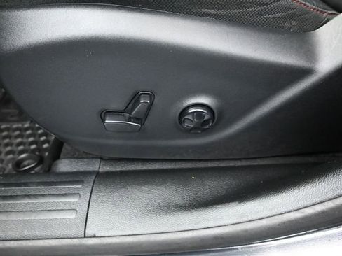 Used 2017 Jeep Cherokee Trailhawk w/ Comfort/Convenience Group image 26