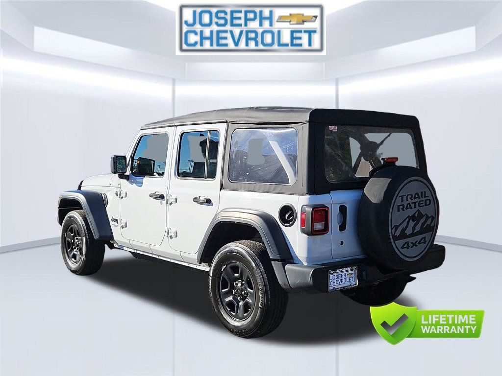 Used 2022 Jeep Wrangler Unlimited Sport AWD/4WD image 4
