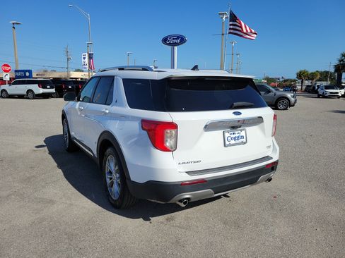 Certified 2023 Ford Explorer Limited image 2