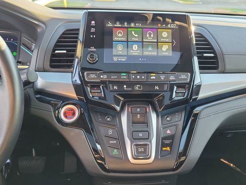 Used 2024 Honda Odyssey Touring image 13
