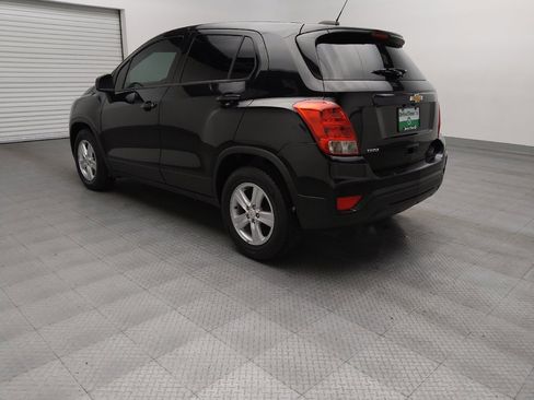Used 2020 Chevrolet Trax LS w/ Tint and Cruise Package image 5